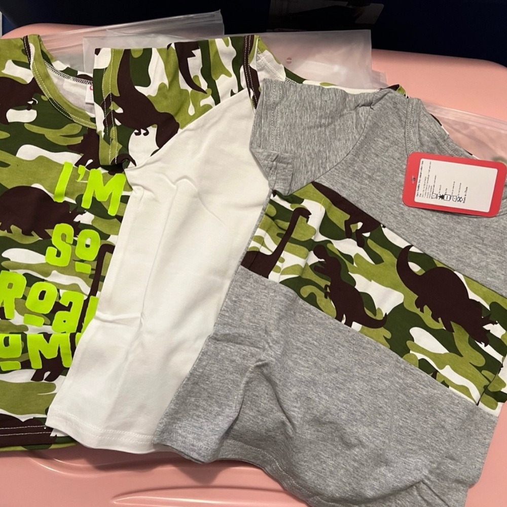 Boys Set of 3 Camouflage Tees Green - Picture 2 of 2